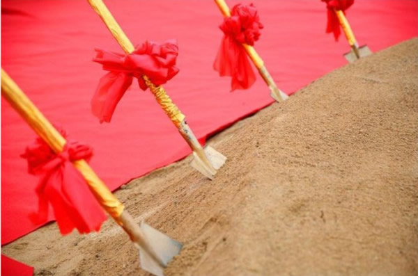 凌霄挥巨手，立地起高楼 ——顺心木业二期工厂建设开工大吉