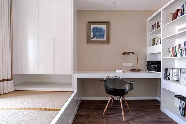 嘉木丽家：定制柜+书桌组合，小空间大利用的好设计！