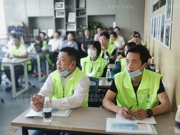 广千木门整木定制商学院2105班金牌店长特训营圆满结束