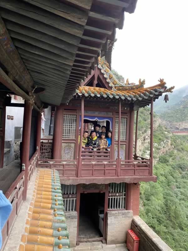 兄弟木门