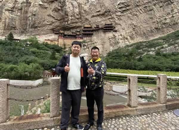 兄弟木门