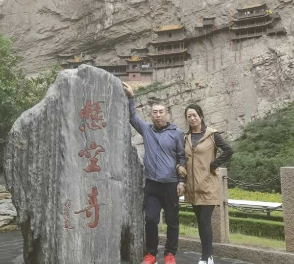 兄弟木门
