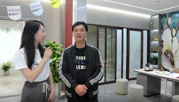 唯绣木门