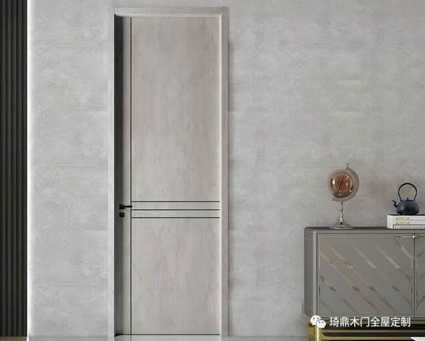 琦鼎木门 |​ 顶梁立地，视觉上更加简约大气。