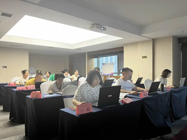 鑫迪家居西安站 | 终端设计师培训会，铸就专业设计新高度