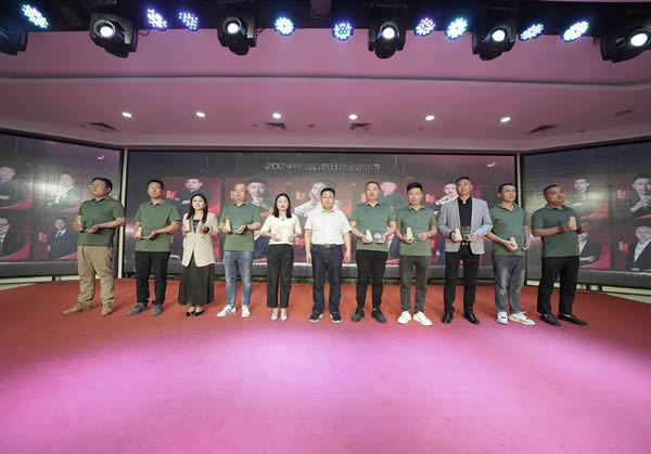 砥砺奋战·巅峰聚首|春天木门及整家定制经销商闪耀永康！