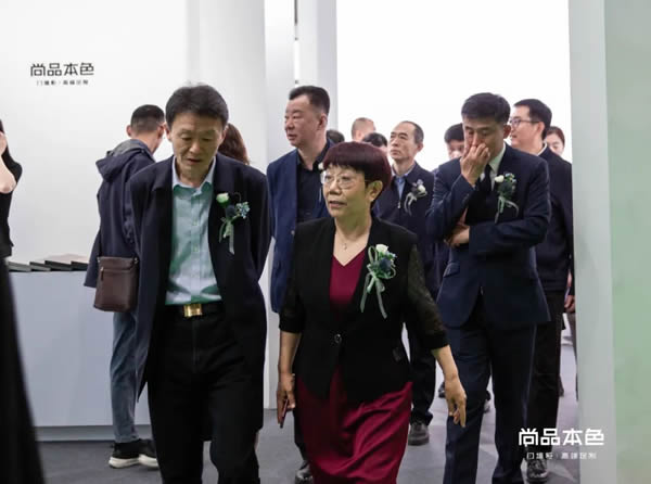 尚品本色｜载誉归来 一骑绝尘