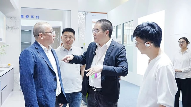 万华禾香集团