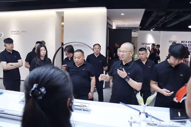 金凯德门业