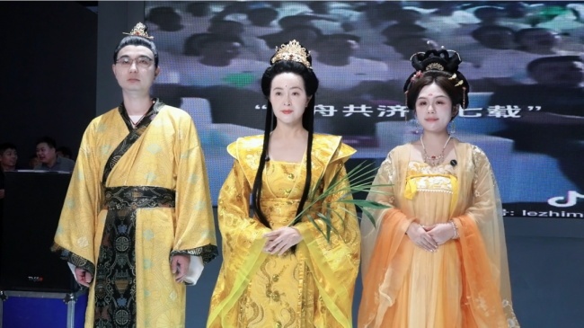 乐致木门