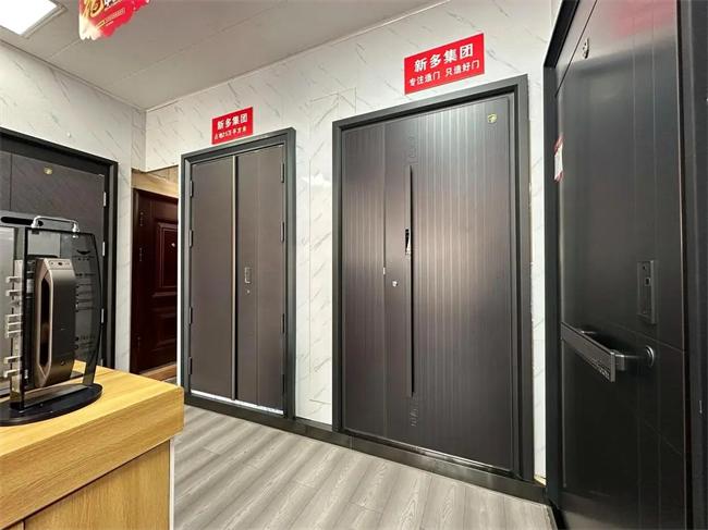 各地防盗门龙头企业大盘点：浙江步阳星月神王力群升 东北铸诚飞云盼盼 华北日上龙甲 河南长城中沃 西南美心和乐 广西广邑……