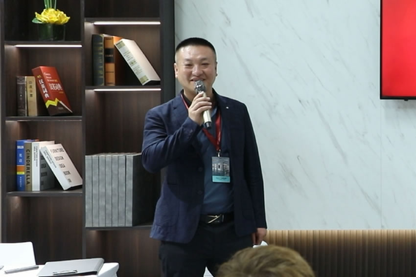 多宝隆木门高明东